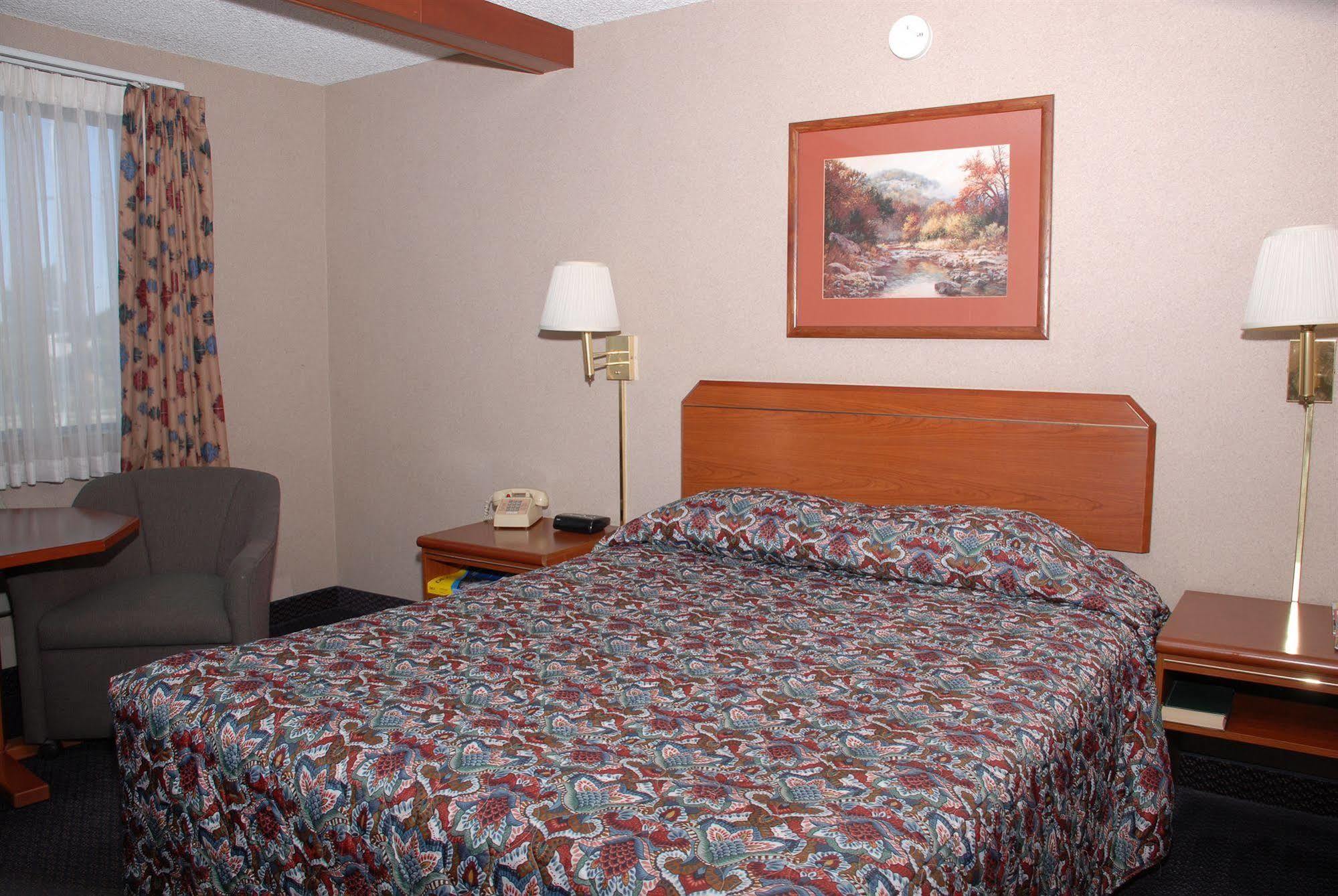 Redmond Inn Bagian luar foto