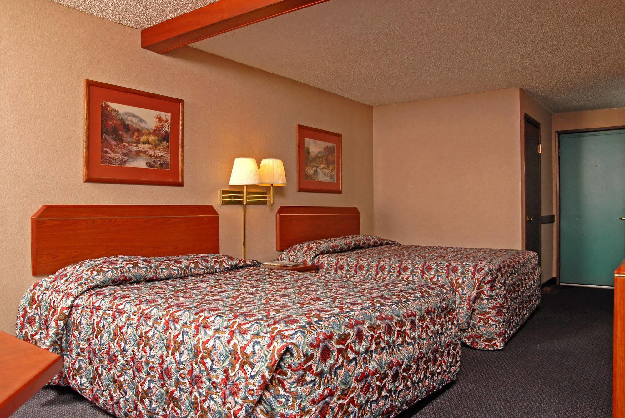 Redmond Inn Bagian luar foto